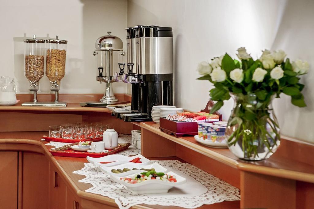 Palazzo Adler Bed and Breakfast Swarzędz Εξωτερικό φωτογραφία